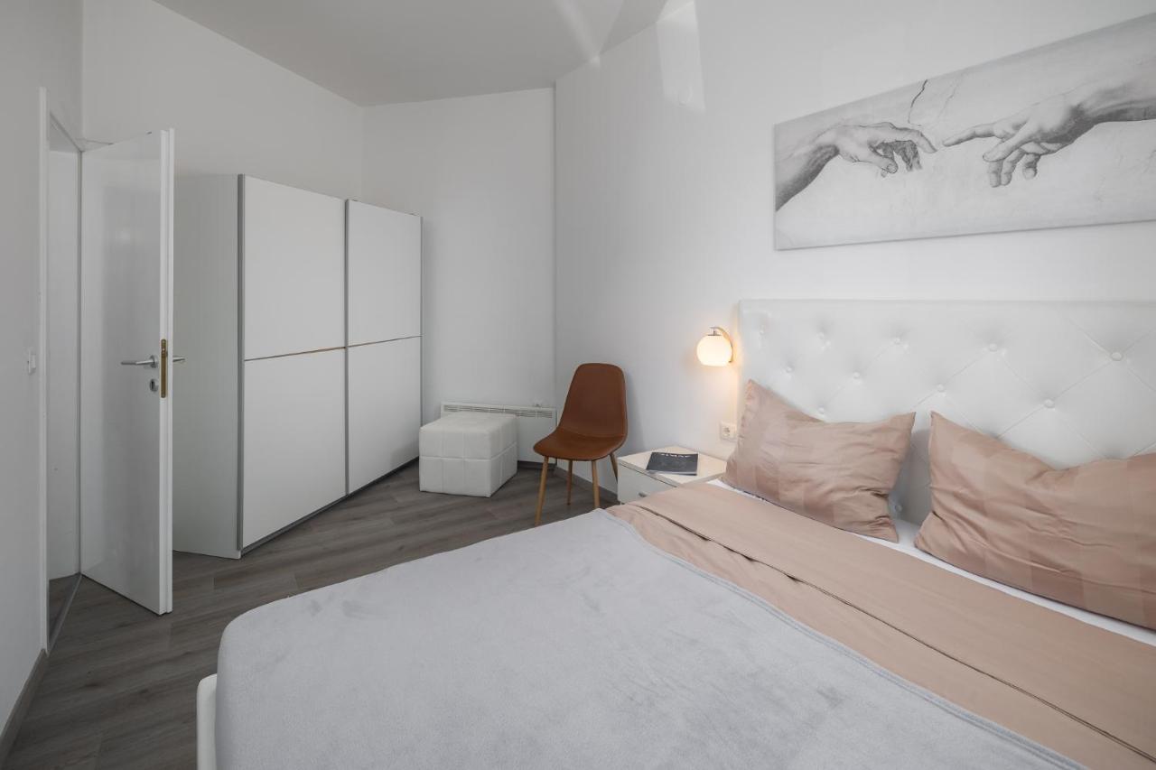 Apartment Adria Premium Poreč Extérieur photo